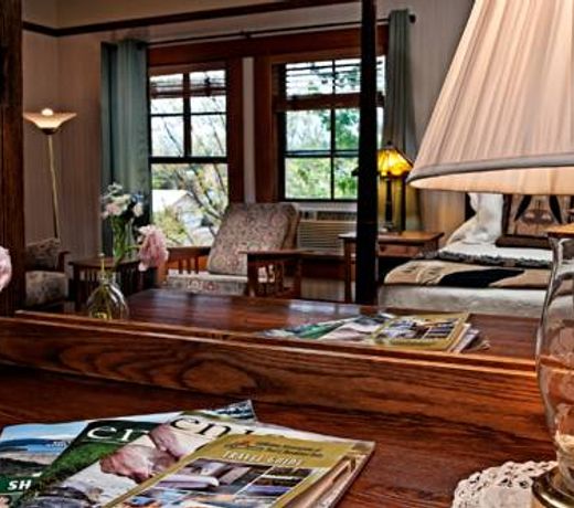 McCloud Hotel