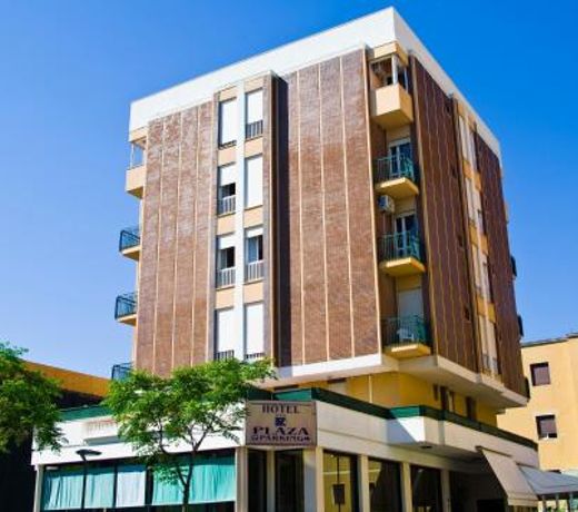 Hotel Plaza