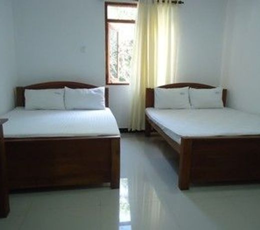 Tree House Holiday Home