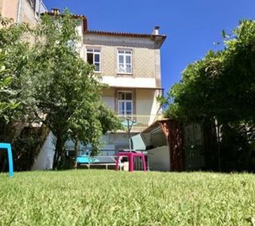 Urban Garden Porto Central Hostel