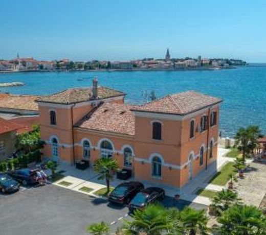 Minella Residence
