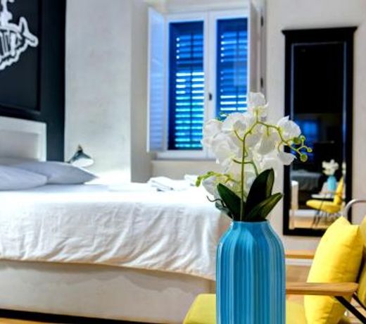 Guest House Forty-Four