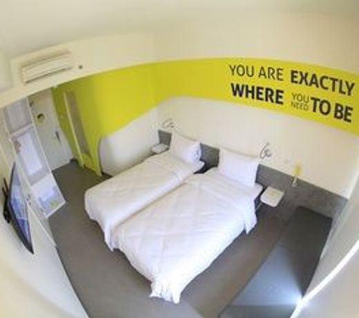 Yello Hotel Manggarai