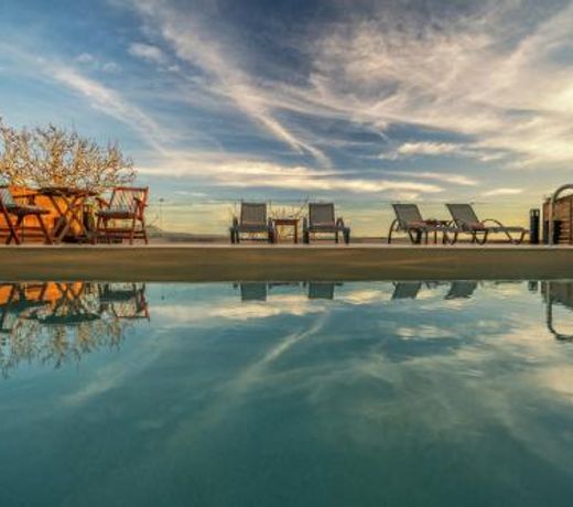 Tramonto Villa