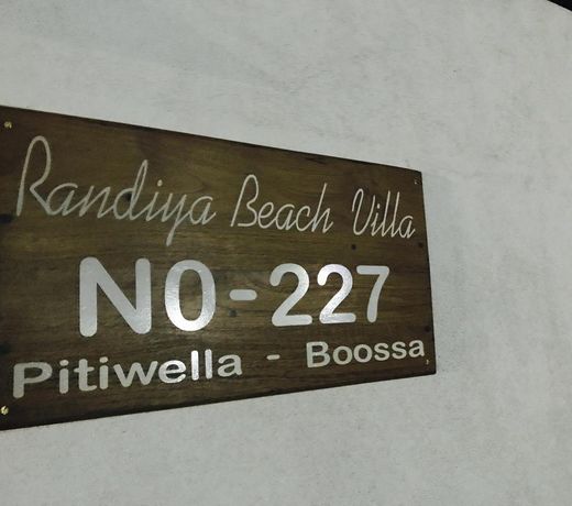 Randiya Beach Villa