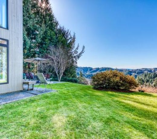 Forest Ridge Retreat