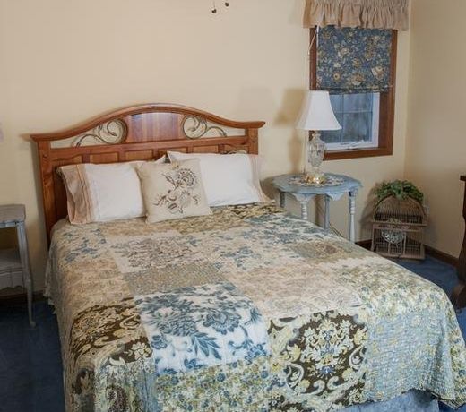 Locust Brook Lodge