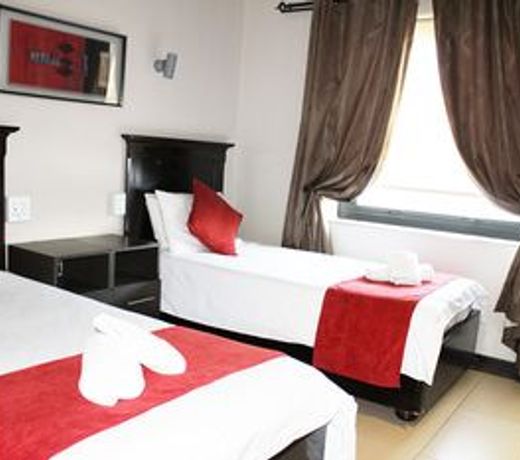 Alcazaba Lodges