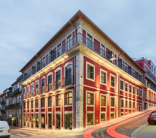 Exe Almada Porto