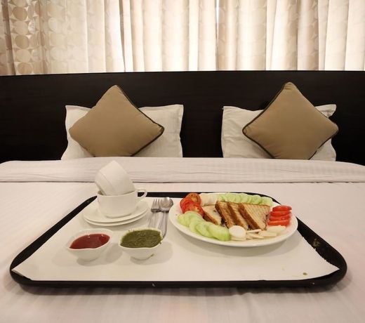 OYO 6394 Hotel Karma