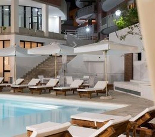 Seven Suite