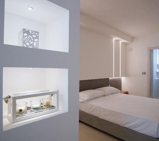 Seven Suite