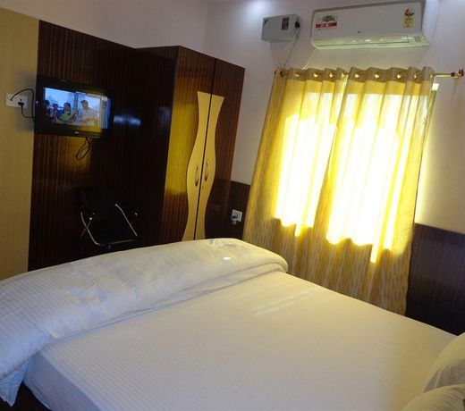 Hotel Om International