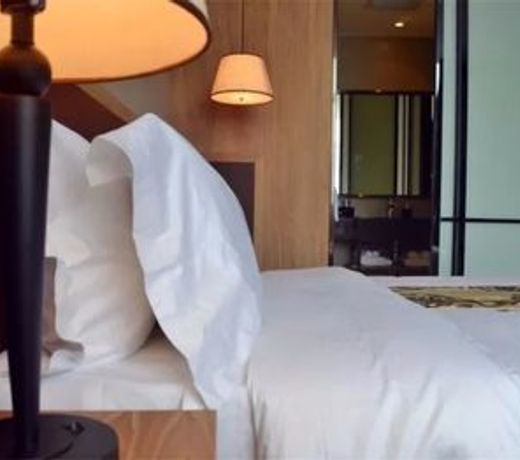 Dynasty Hotel