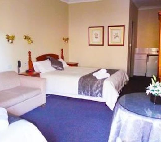 New England Motor Inn