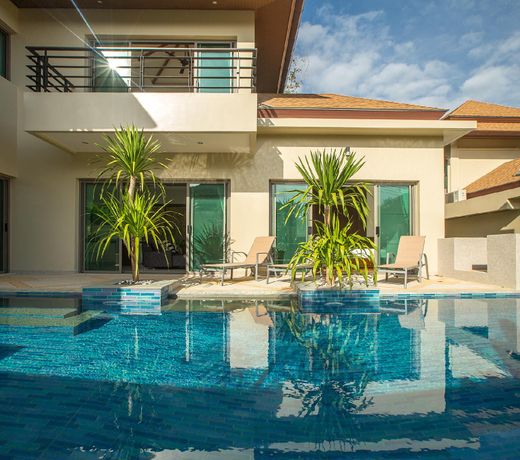 Villa Sipura by TropicLook