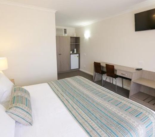 Seven Pines Motor Inn