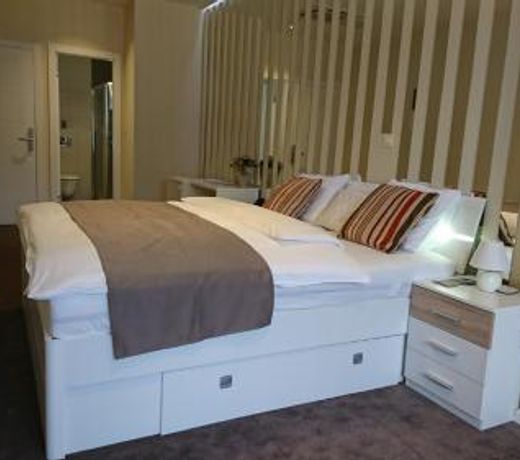 B&B Schlosser