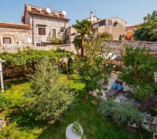 Villa Carera