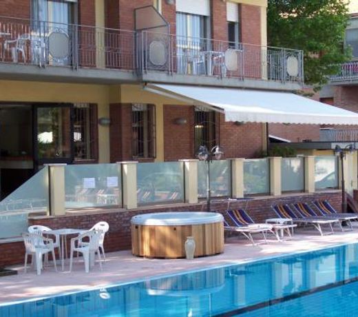 Hotel Ascot