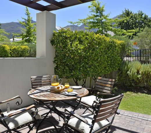 Holly Tree Franschhoek Apt