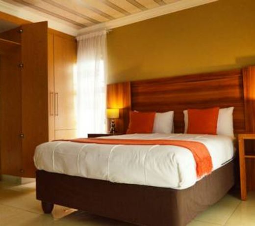 Clifford's Lodge & Spa