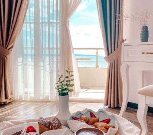 Hotel Majestic