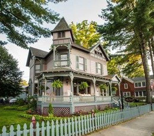 The Inn At Five Points