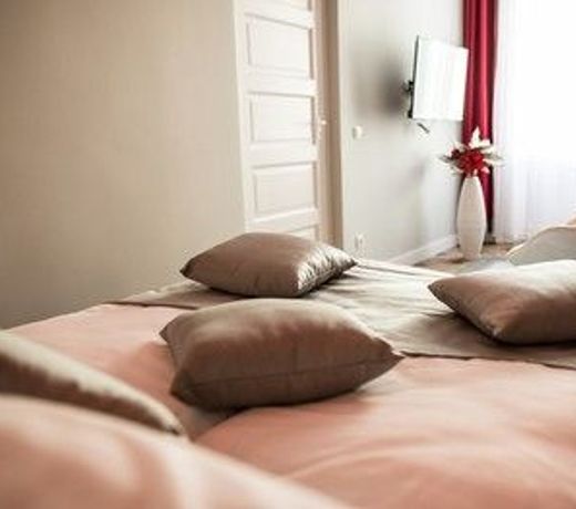 Bp Design Hotel and Apartman