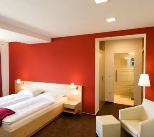 PANNONIA Hotel Garni