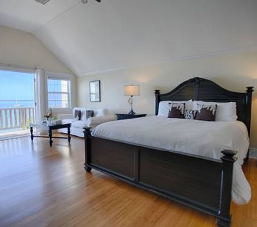 Bluff House Beach Resort & Marina