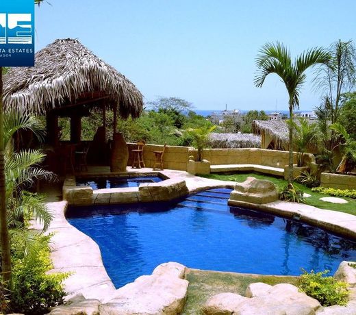 ME Hotel & Villas - MontaÃ±ita Estates