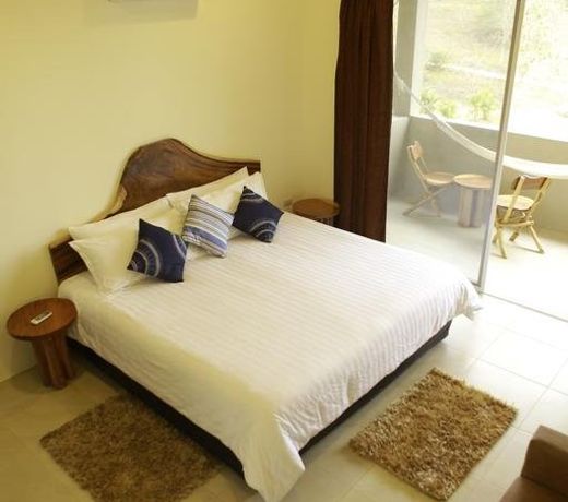 ME Hotel & Villas - MontaÃ±ita Estates
