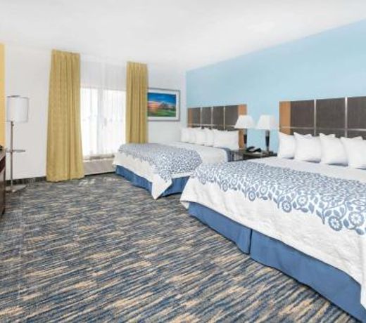 Days Inn & Suites by Wyndham Lubbock Medical Center