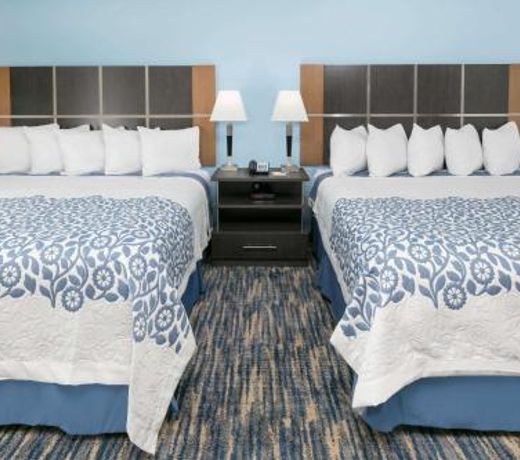 Days Inn & Suites by Wyndham Lubbock Medical Center