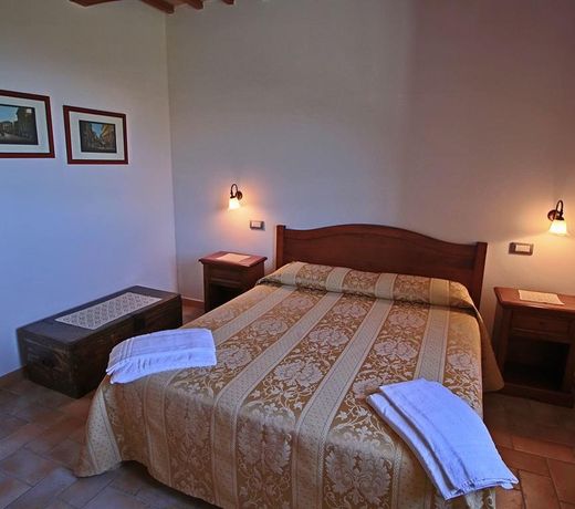 Agriturismo in the hills, private terrace, swimming pool and beautiful view