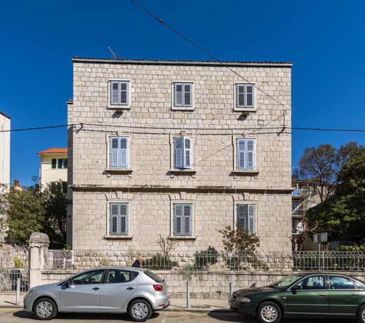 Pietra Rossa