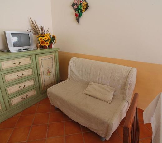Property with swimming pool, spacious garden, private terrace and views