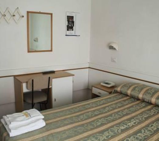 Hotel Diana