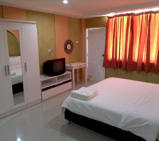 Apple Guesthouse