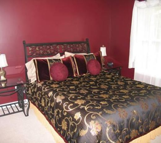 Kite Hill Vineyards Bed & Breakfast