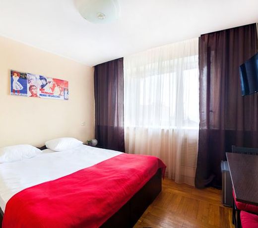 Hotel Oktyabrskaya