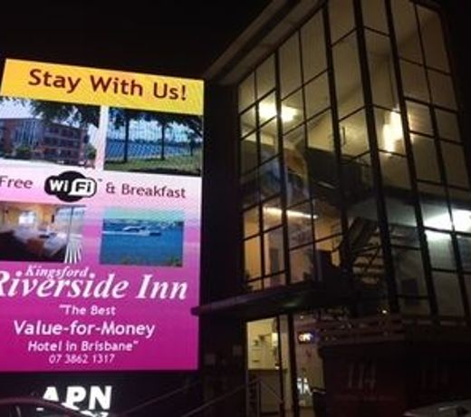 Kingsford Riverside Inn