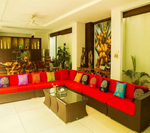 LuoLan Manis Villa
