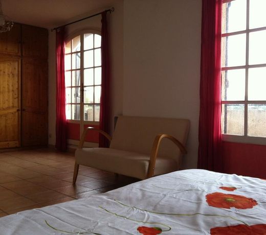 CHAMBRE D??HOTES LES BOIS DE LA MOURACHONNE