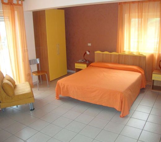 Halykos Hotel