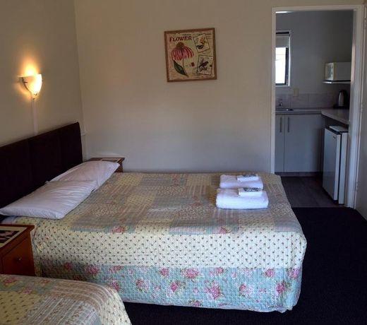 Monument Motor Lodge Papakura