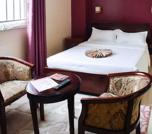 Diamonds Hotel
