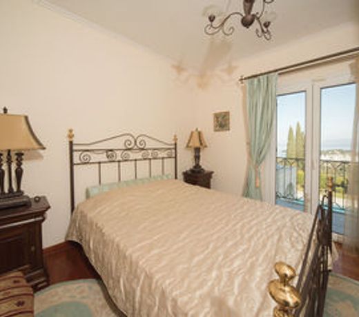 Villa Ellania