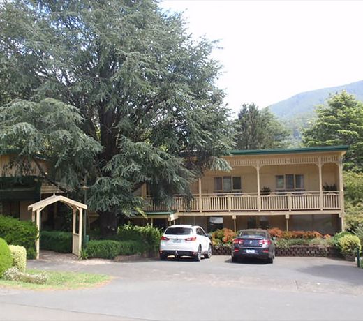 Warburton Lodge